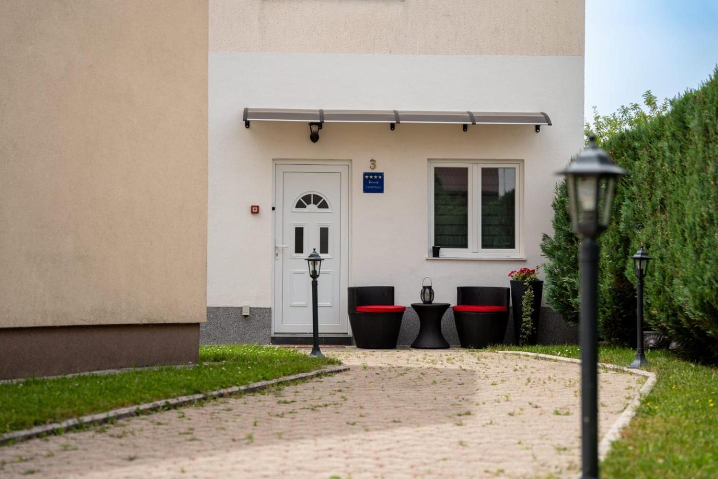 Apartman Mihovil Gospić Esterno foto