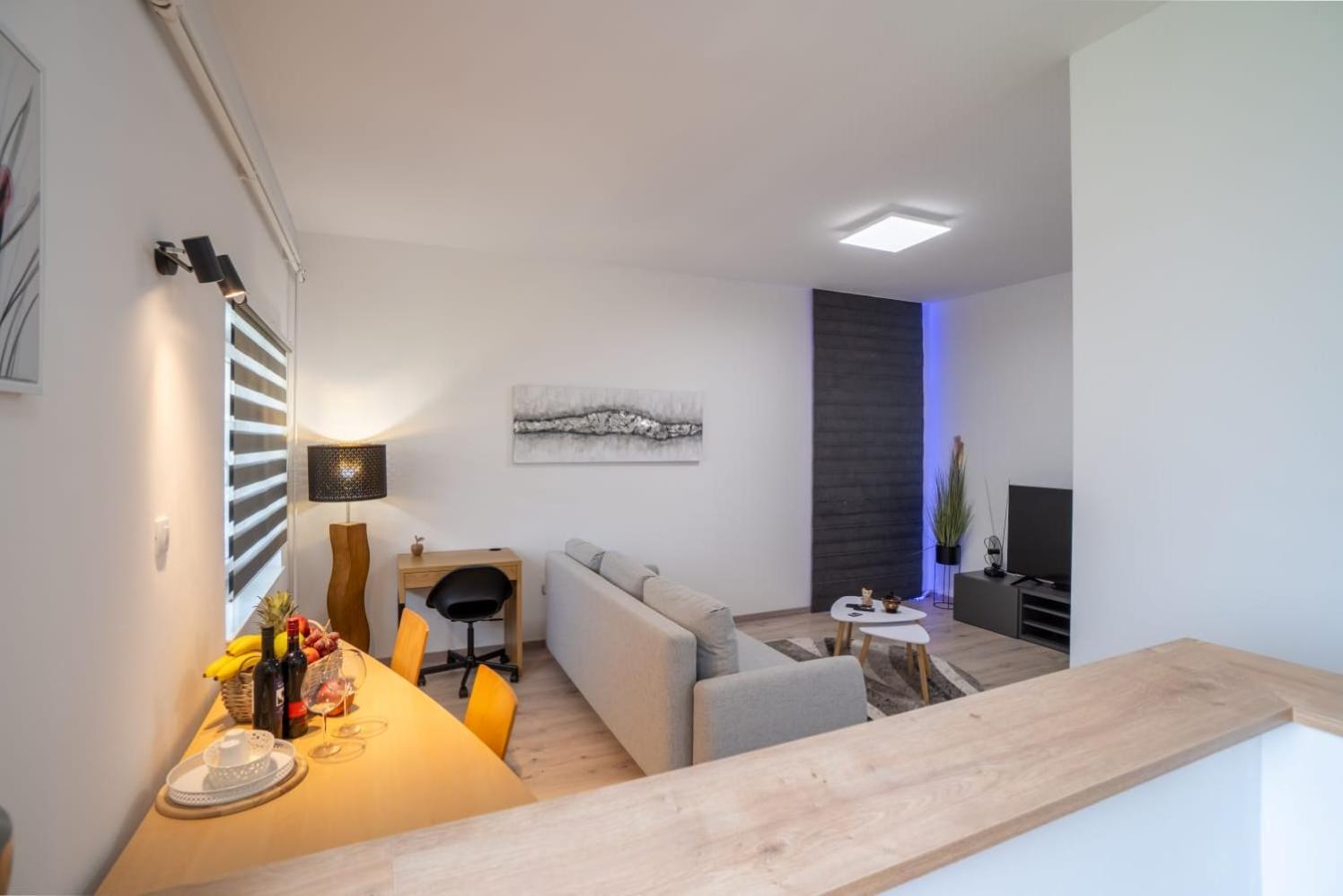 Apartman Mihovil Gospić Esterno foto