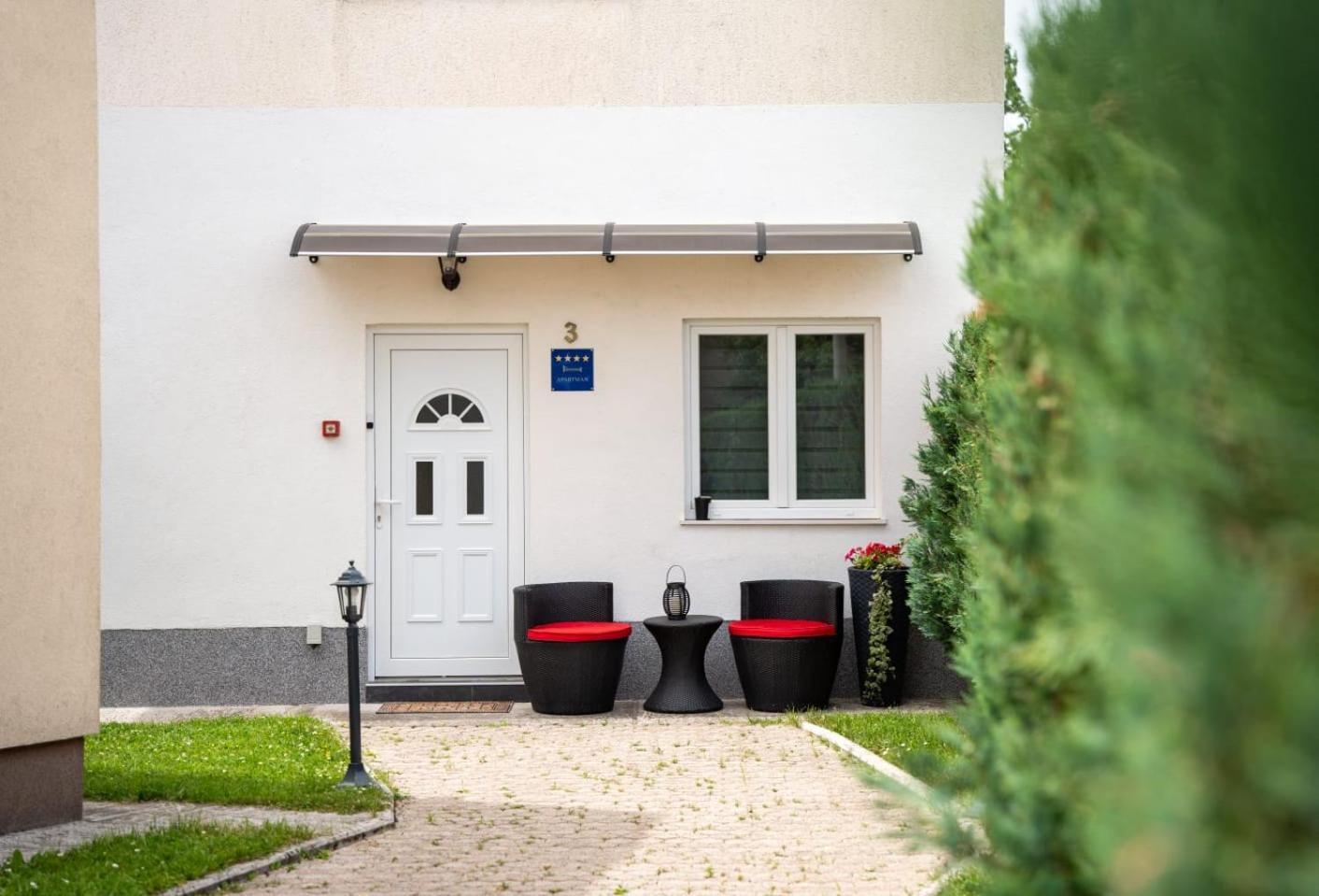 Apartman Mihovil Gospić Esterno foto