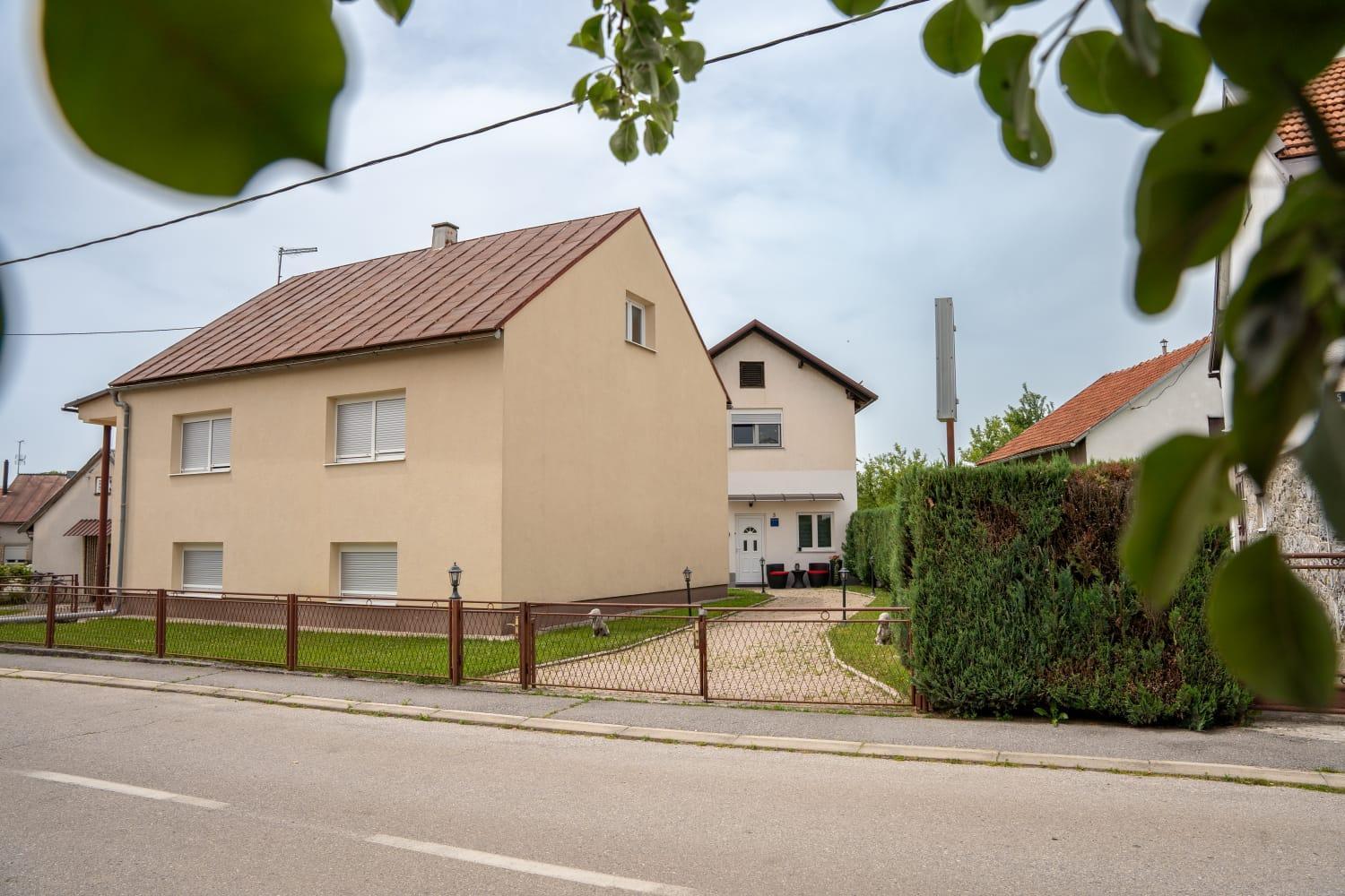 Apartman Mihovil Gospić Esterno foto